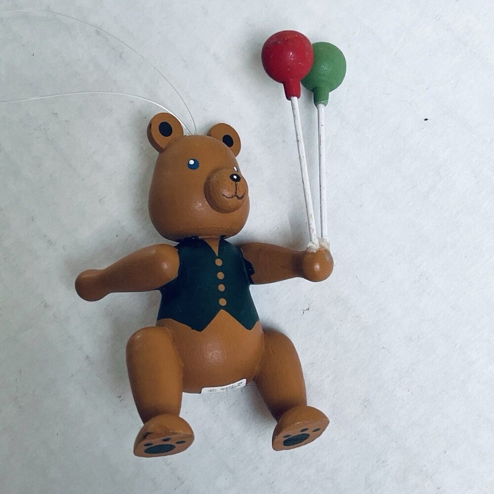 Dept 56 Wood Brown Bear Holding Balloons Christmas Tree Ornament‎ 3.5 Inch
